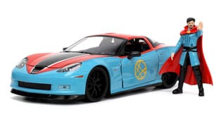 Chevrolet Corvette Z06 2006 cu figurina Doctor Strange - 1/24 Jada