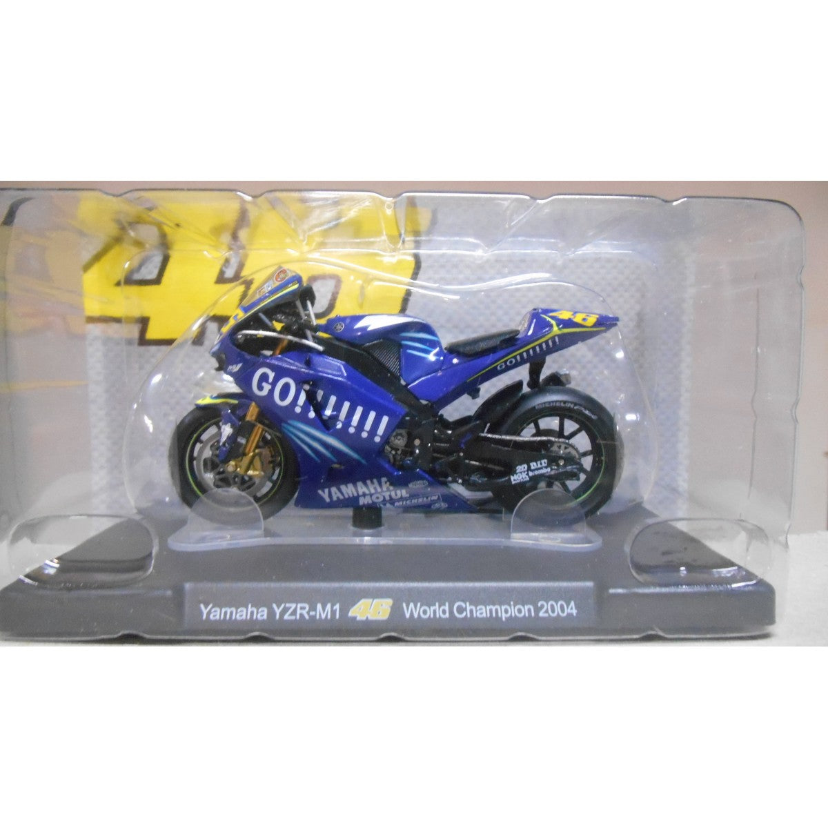 Motocicleta Yamaha YZR-M1 World Champion 2004 - 1/18 Altaya